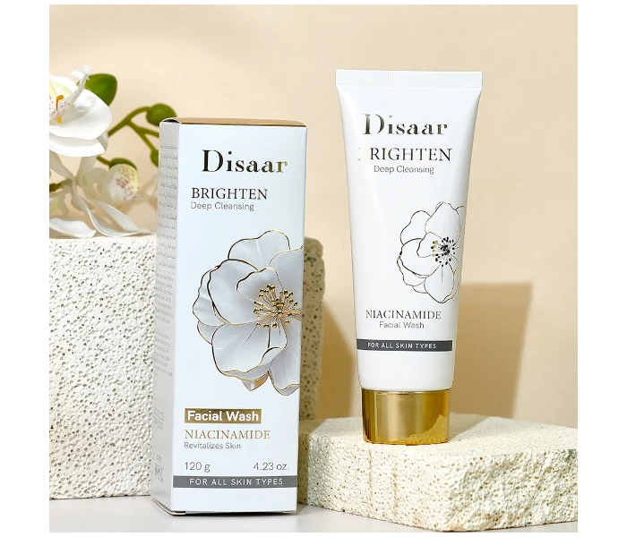 Disaar Brighten Deep Cleansing Niacinamide Facial Cleanser